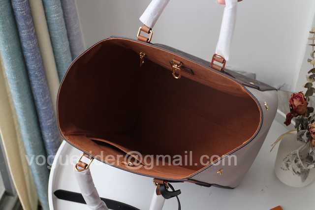 M45409 Fold Tote MM 28 M45409 Fold Tote MM 28