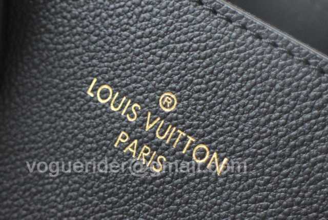 M45409 Fold Tote MM 28 M45409 Fold Tote MM 28
