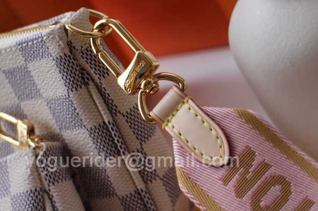 M44813 Multi Pochette Accessories 24 M44813 Multi Pochette Accessories 24
