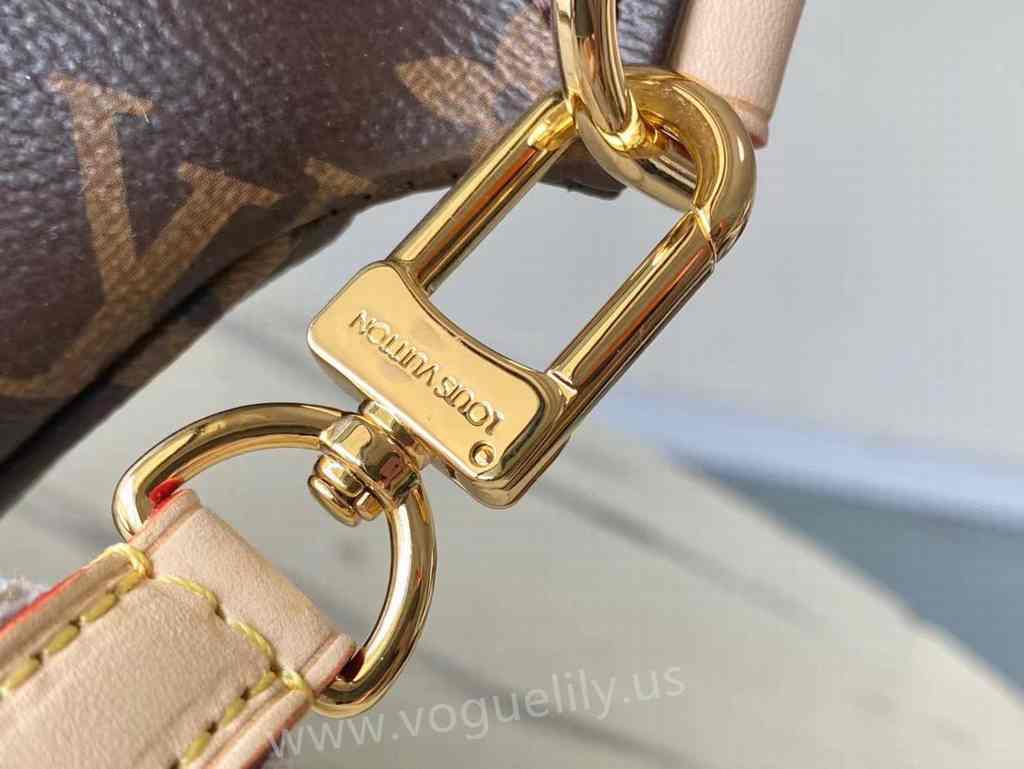 M46784 High Rise Waist Bag 38 M46784 High Rise Waist Bag 38