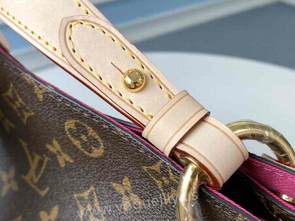 M43703 Graceful MM 41 Fuchsia M43703 Graceful MM 41 Fuchsia