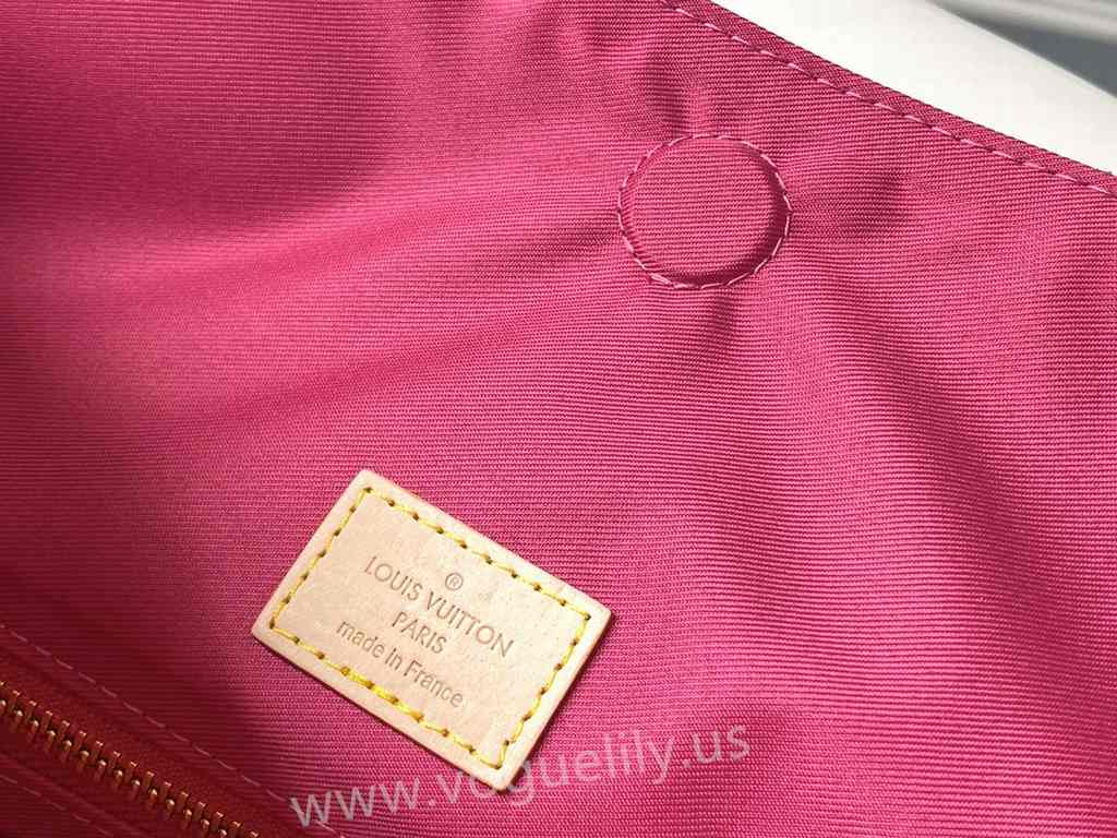 M43703 Graceful MM 41 Fuchsia M43703 Graceful MM 41 Fuchsia