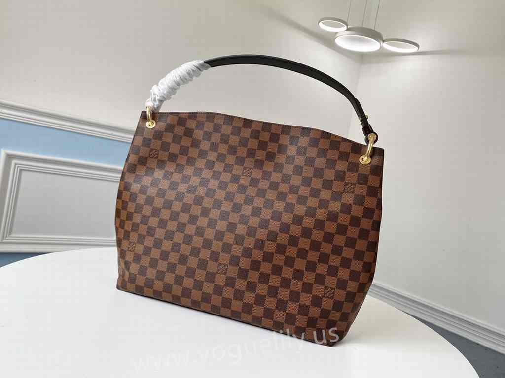N44045 Graceful MM 41 N44045 Graceful MM 41