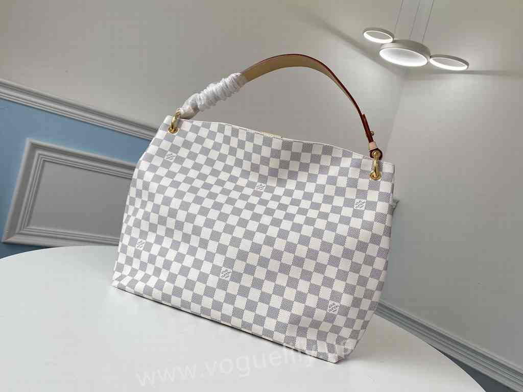 N42232 Graceful MM 41 Apricot N42232 Graceful MM 41 Apricot
