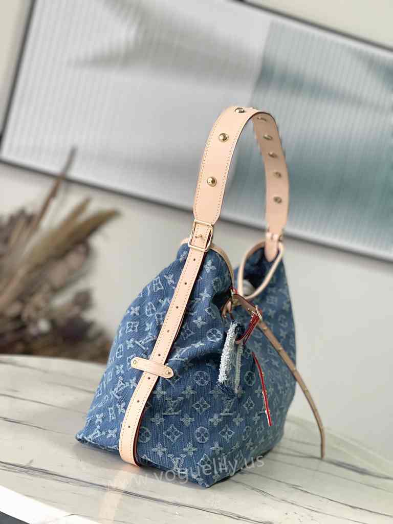 M46855 CarryAll MM 39 M46855 CarryAll MM 39