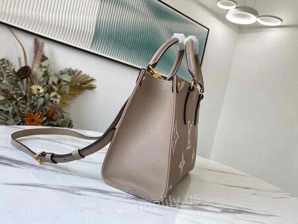 M45779 Onthego Strap 25