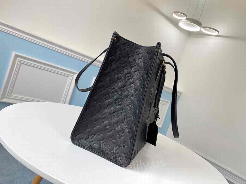 M44925 OnTheGo 41 M44925 OnTheGo 41