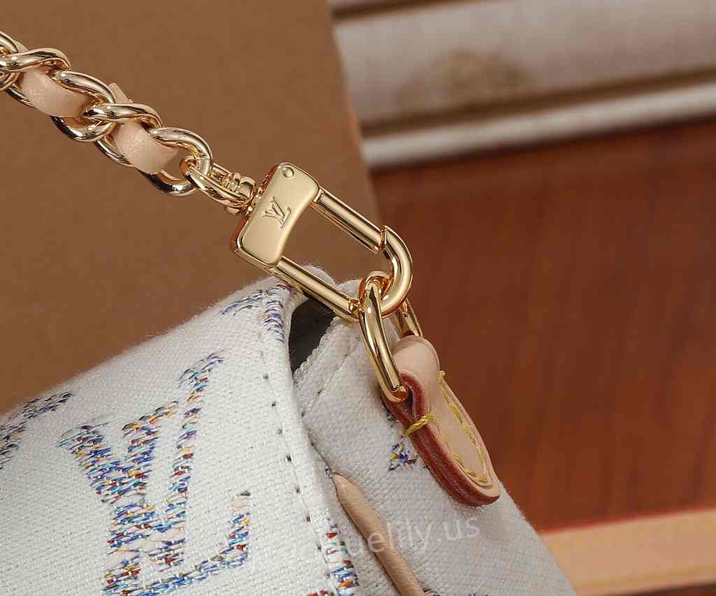 M83499 Wallet on Chain Ivy 23 M83499 Wallet on Chain Ivy 23