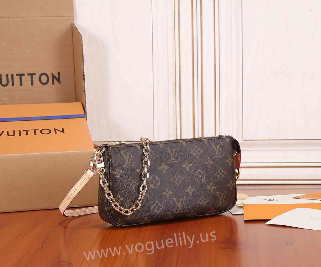 M82766 Pochette Accessoires 23 M82766 Pochette Accessoires 23
