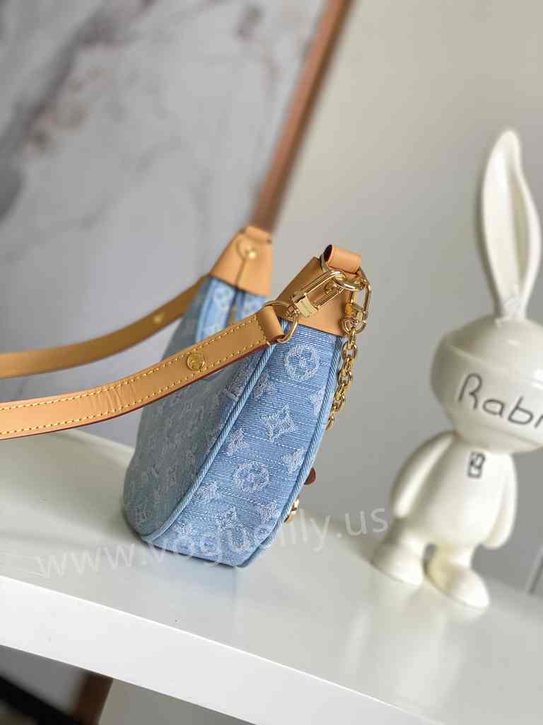 M24846 Loop Hobo 23 M24846 Loop Hobo 23