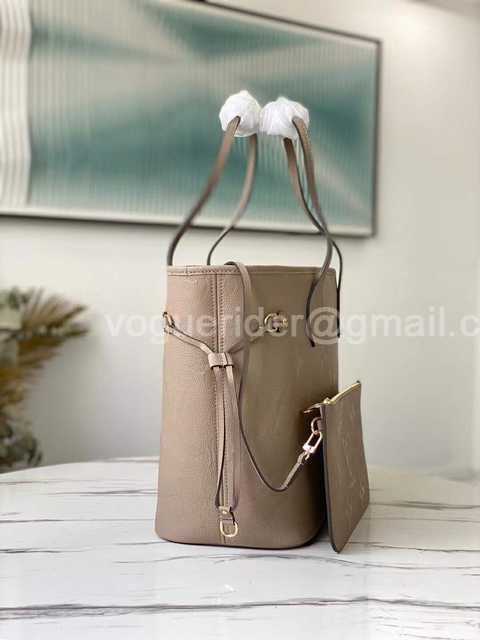M45685 Neverfull MM M45685 Neverfull MM