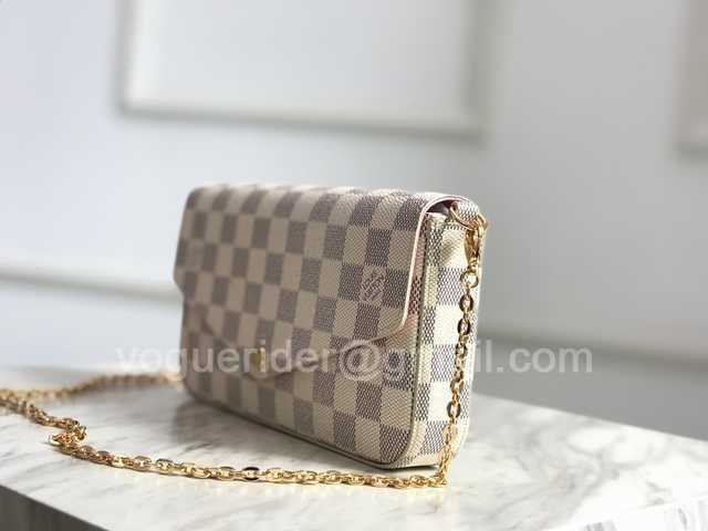 N63106 Pochette Felicie 21 N63106 Pochette Felicie 21