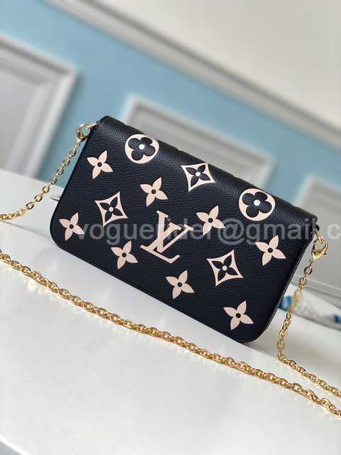 M69977 Pochette Felicie 21 M69977 Pochette Felicie 21