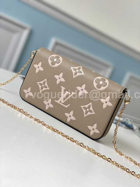 M69977 Pochette Felicie 21 M69977 Pochette Felicie 21