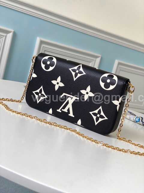 M69515 Pochette Felicie Crafty 21 M69515 Pochette Felicie Crafty 21