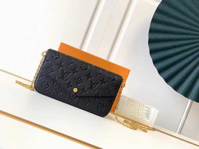 M64065 Pochette Felicie 21