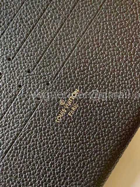 M64065 Pochette Felicie 21 M64065 Pochette Felicie 21