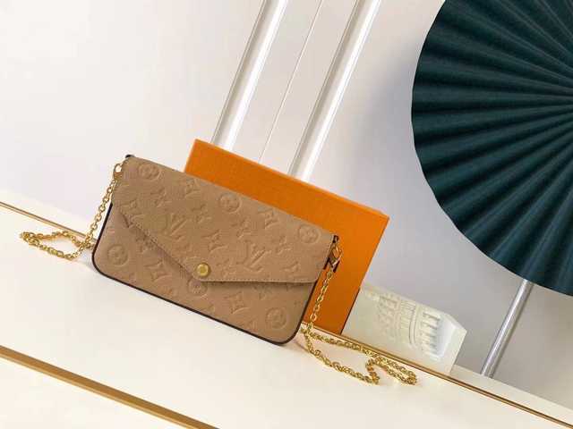 M64065 Pochette Felicie 21