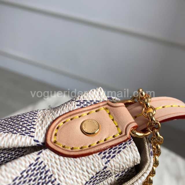 N41275 Pochette Favorite 28 N41275 Pochette Favorite 28