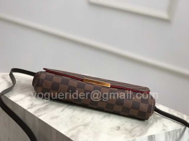 N41129 Pochette Favorite 28 N41129 Pochette Favorite 28