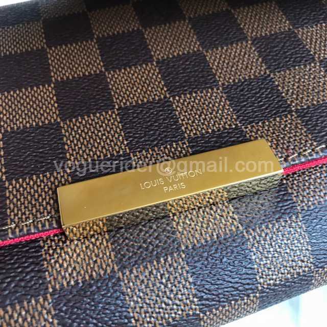 N41129 Pochette Favorite 28 N41129 Pochette Favorite 28