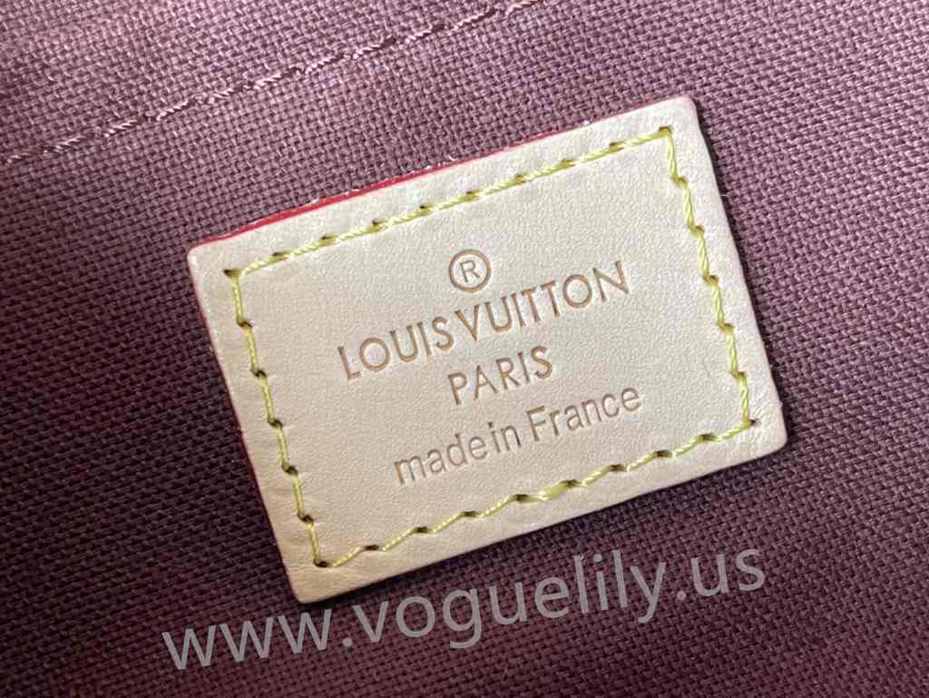 M40718 Pochette Favorite 28 M40718 Pochette Favorite 28