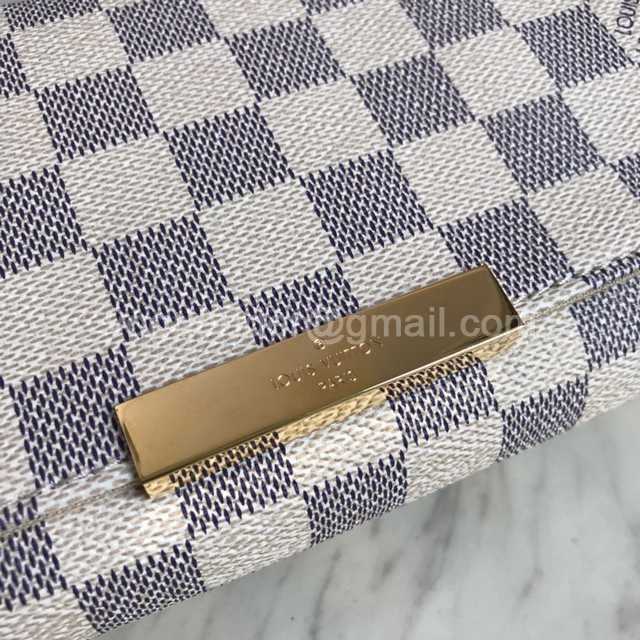 N41277 Pochette Favorite 24 N41277 Pochette Favorite 24