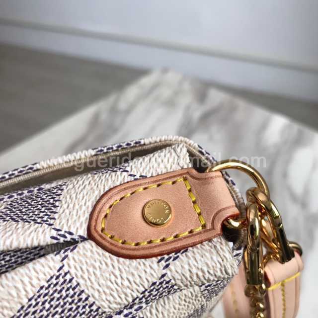 N41277 Pochette Favorite 24 N41277 Pochette Favorite 24