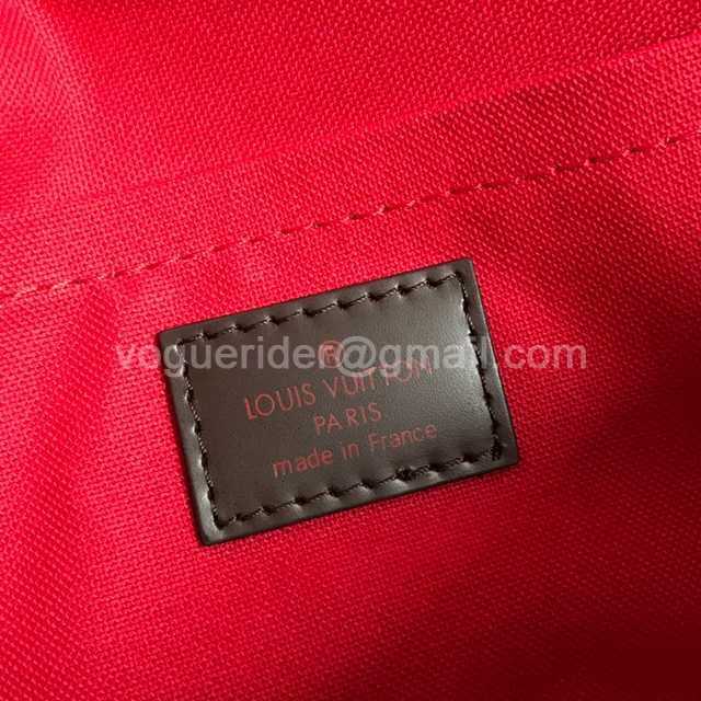 N41276 Pochette Favorite 24 N41276 Pochette Favorite 24