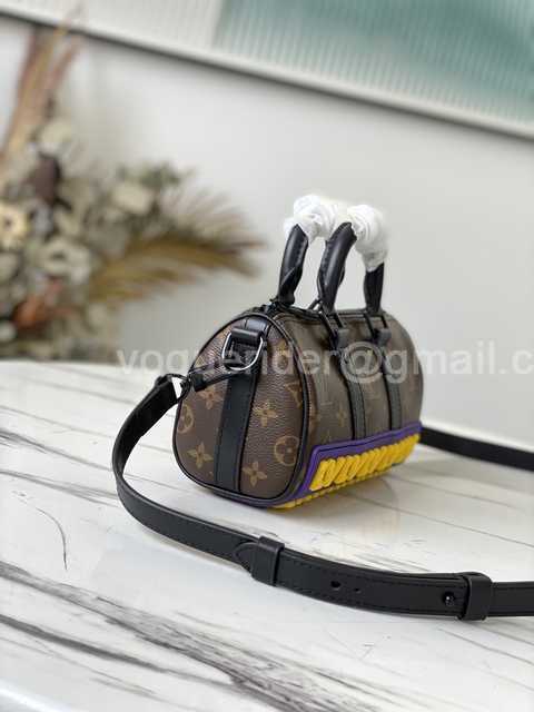 M45788 Keepall XS Rubber 21 M45788 Keepall XS Rubber 21