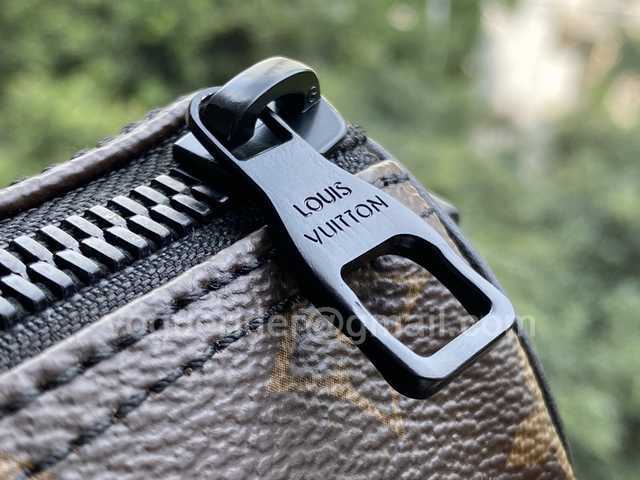 M45788 Keepall XS Rubber 21 M45788 Keepall XS Rubber 21
