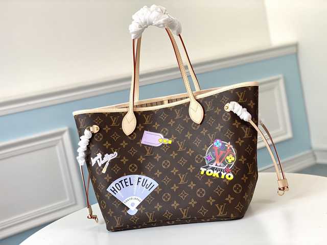 M40995 Neverfull MM