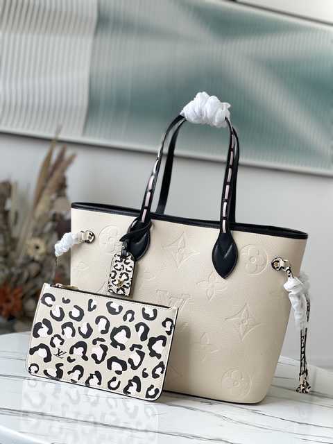 M58525 Neverfull Wild at Heart MM