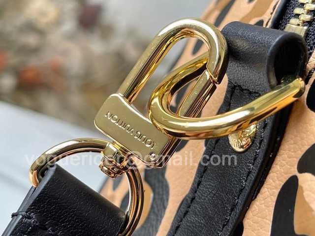 M58524 Speedy 25 Wild at Heart M58524 Speedy 25 Wild at Heart