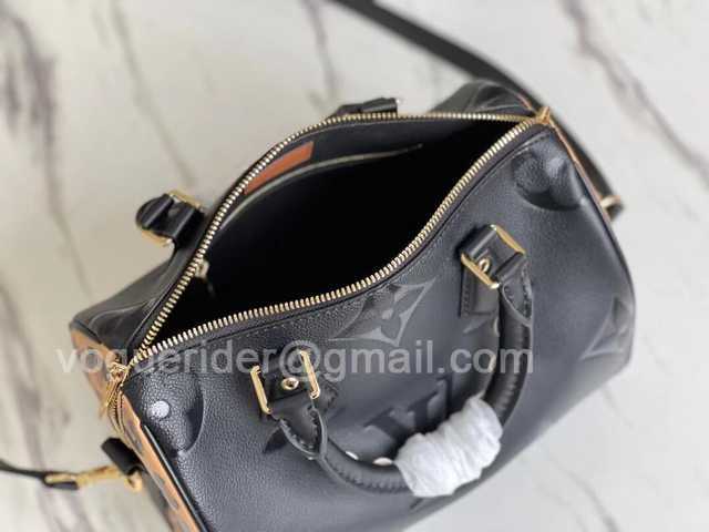 M58524 Speedy 25 Wild at Heart M58524 Speedy 25 Wild at Heart