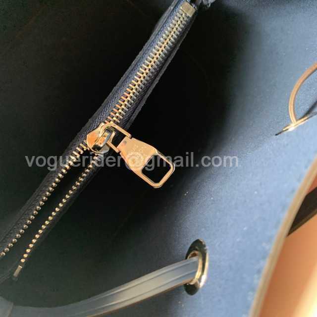 M54369 LockMe Bucket 26 M54369 LockMe Bucket 26