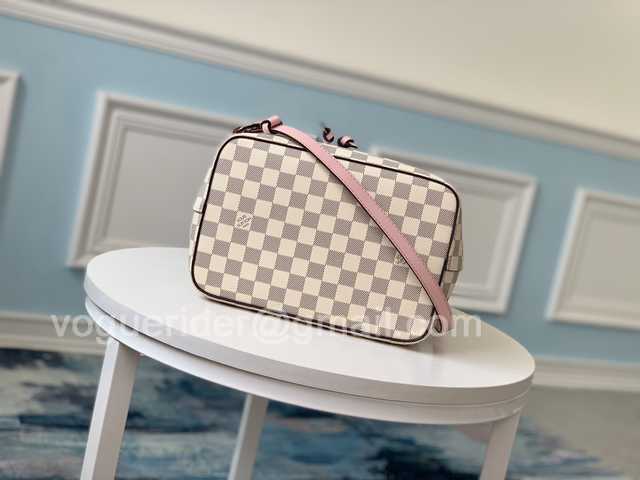 N40152 Neonoe 26 N40152 Neonoe 26