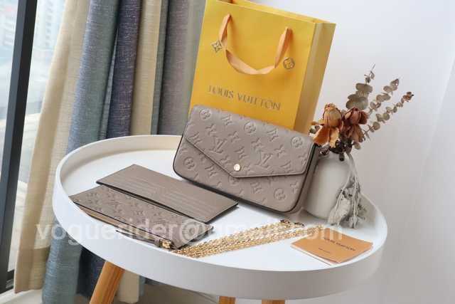 M68697 Pochette Felicie 21 M68697 Pochette Felicie 21