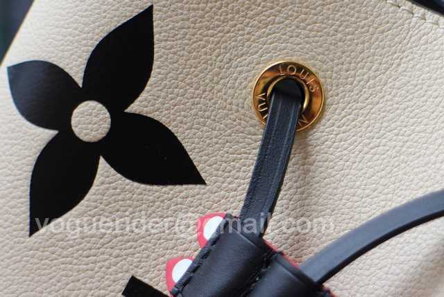M56888 Crafty Neonoe 26 M56888 Crafty Neonoe 26