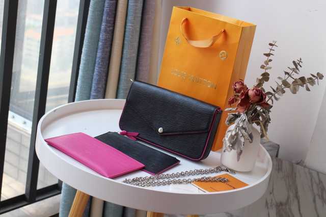 M64579 Pochette Felicie 21