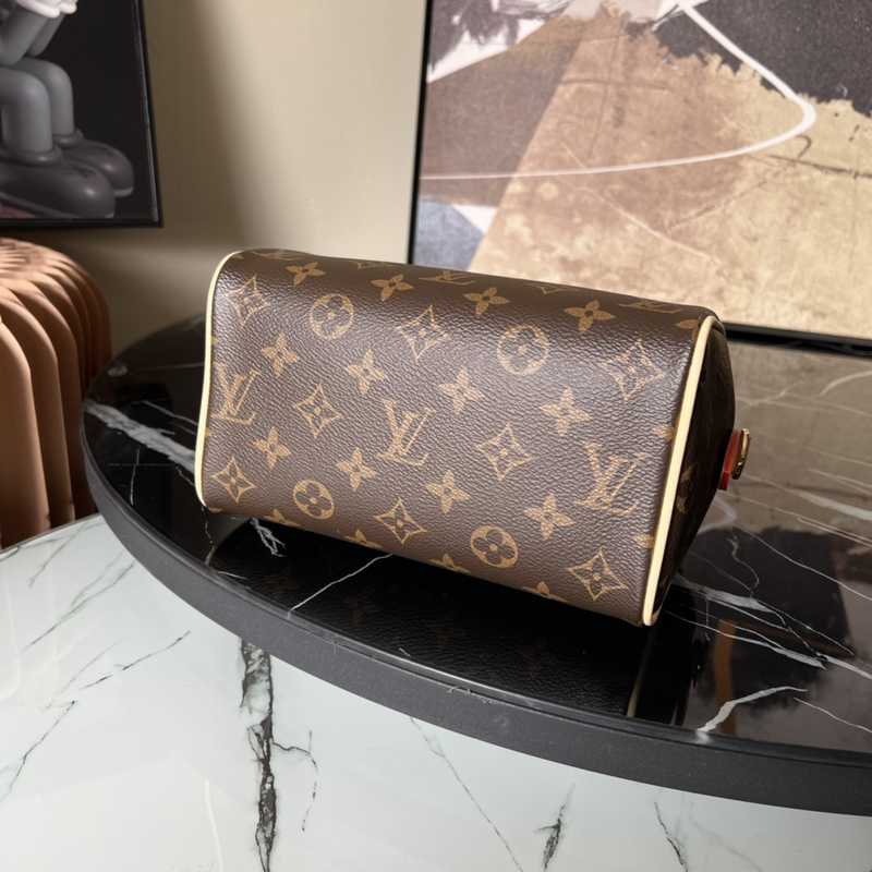 M46234 Speedy Bandouliere 20 M46234 Speedy Bandouliere 20