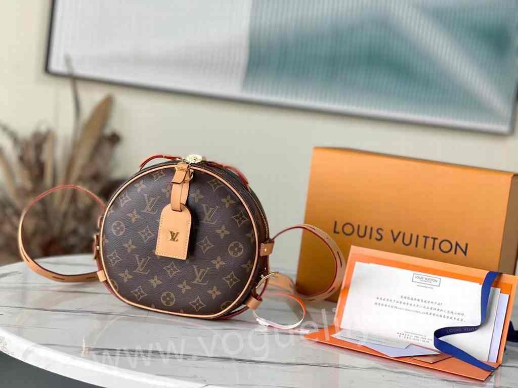 M52294 Boite Chapeau 22 M52294 Boite Chapeau 22