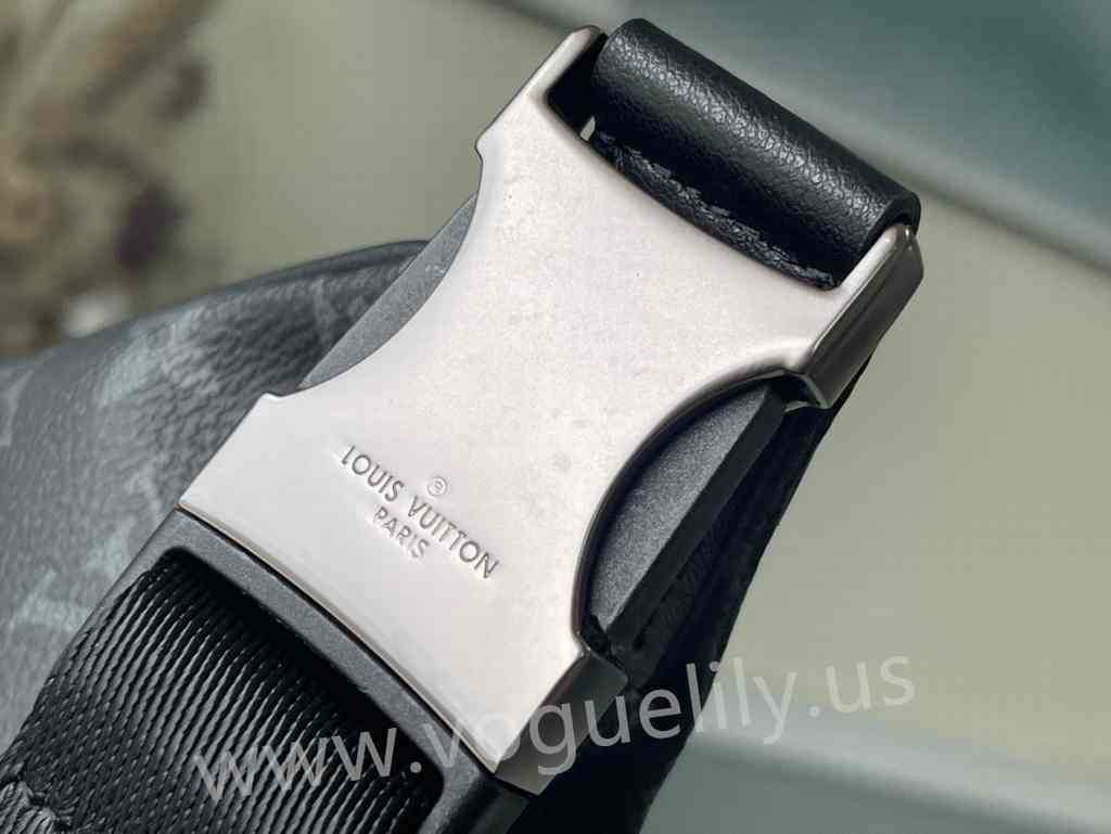 M46035 Discovery Bumbag 44 M46035 Discovery Bumbag 44