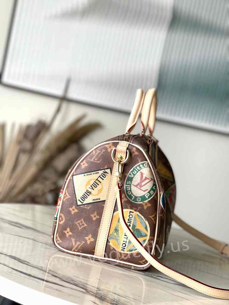 M47087 Speedy Bandouliere 30 M47087 Speedy Bandouliere 30