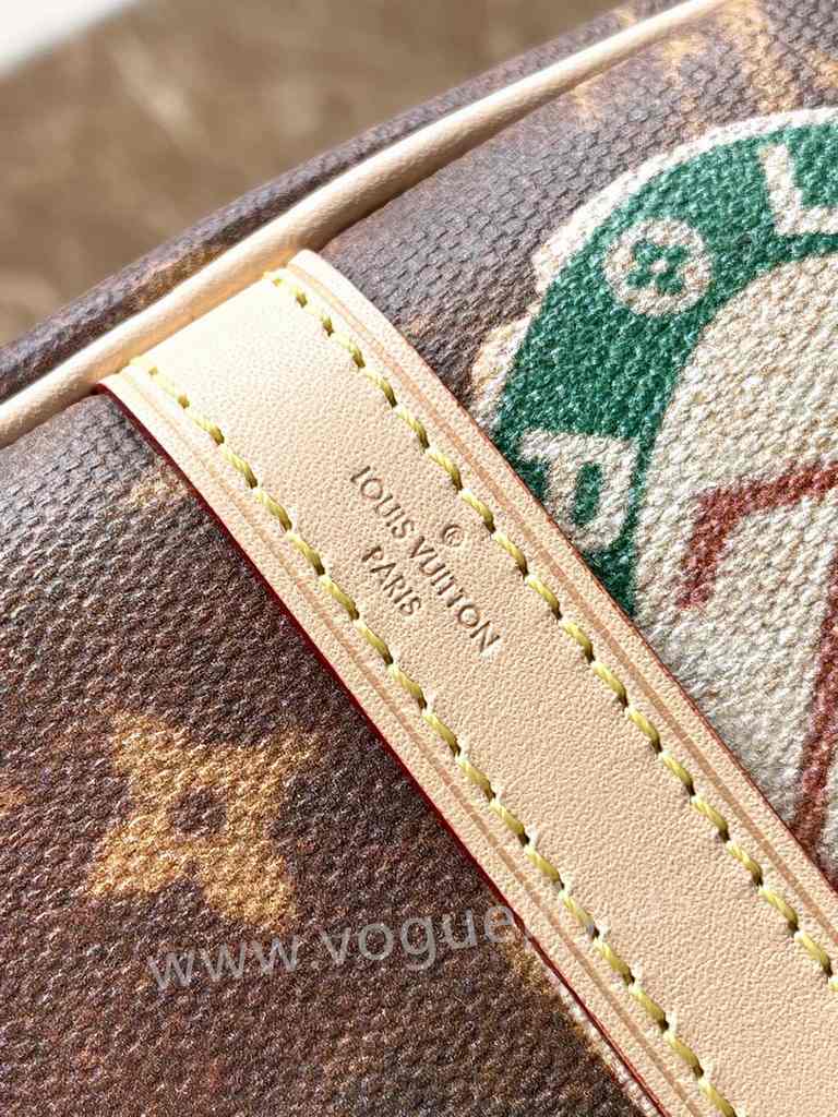 M47087 Speedy Bandouliere 30 M47087 Speedy Bandouliere 30