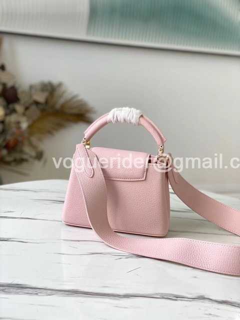 M56983 Capucines BB 21 M56983 Capucines BB 21
