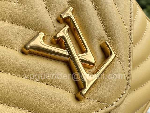 M57942 New Wave Multi Pochette 19 M57942 New Wave Multi Pochette 19