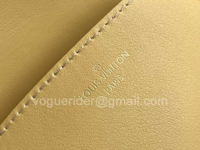 M57942 New Wave Multi Pochette 19 M57942 New Wave Multi Pochette 19