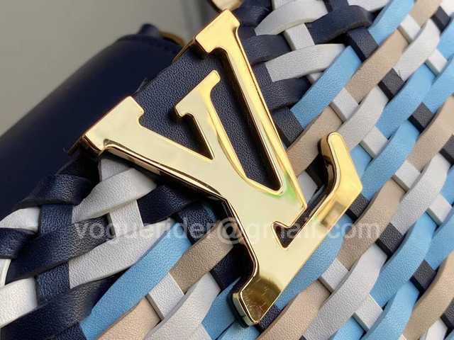 M48865 Capucines BB 27 M48865 Capucines BB 27