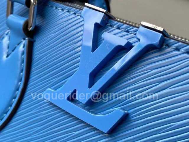 M56780 Grenelle Tote 27 M56780 Grenelle Tote 27